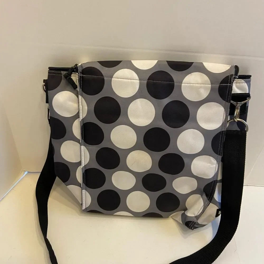 Thirty one‎ dots insulated tote 15”x13 monogram H